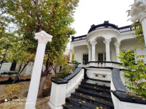 1000متر باغ ویلا لوکس در منطقه خوش اب و هوای شهریار