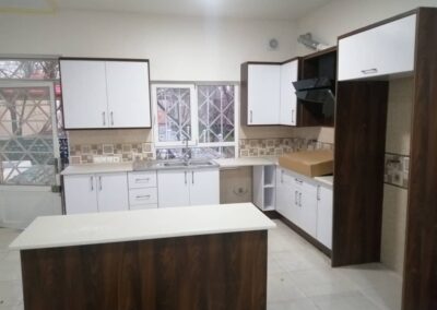 800متر باغ ویلا فول امکانات لوکیشن عالی