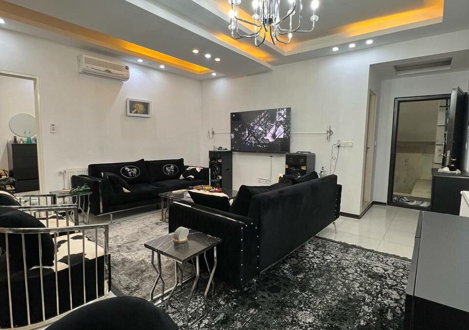 فروش آپارتمان خوش نقشه در شهرک اندیشه