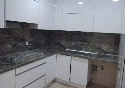 آپارتمان نوساز در اندیشه